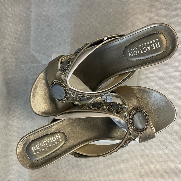 Kenneth Cole Reaction Shoes - Kenneth Cole Reaction Jeweled Wedges New- Size 7.5